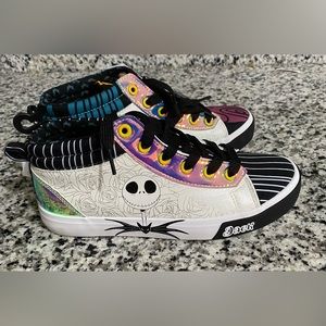 Disney’s Women's Nightmare Before Christmas Hi Top Sneaker, Size 7 NWT RARE